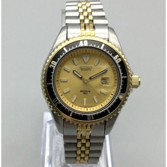 GOLD'S GYM スポーツウォッチ　2005 レアもの GOLD'S GYM スポーツウォッチ 2005 レアもの ゴールドジム 公式